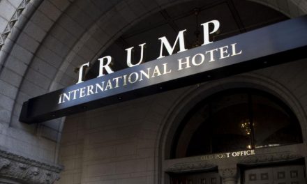 واشنطن بوست: جماعات ضغط سعودية دعمت ترامب بـ500 ليلة في فندقه