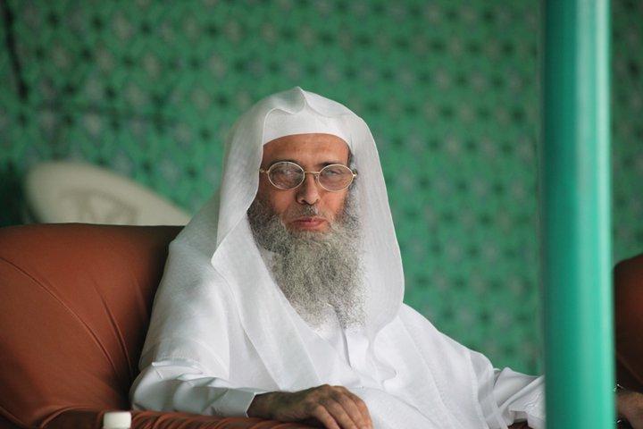 أنباء عن تدهور صحة الشيخ “سفر الحوالي” بمعتقله بالسعودية