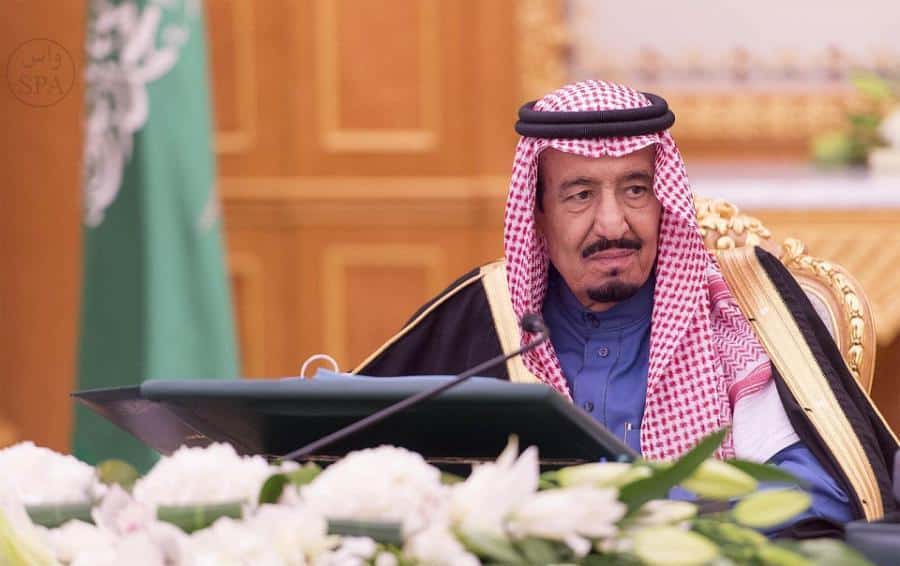 ناشطون سعوديون ينتقدون منح “سلمان” مليار دولار للعراق