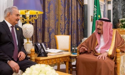 “وول ستريت”: السعودية قدمت ملايين لـ”حفتر” للهجوم على طرابلس