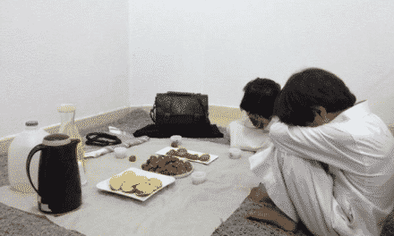 صورة لصغيرين في رمضان اعتُقل أبواهما  تحظى بتفاعل كبير على “تويتر”