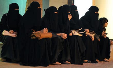 المرأة السعودية تنسف قانون الولاية.. ما الجديد؟