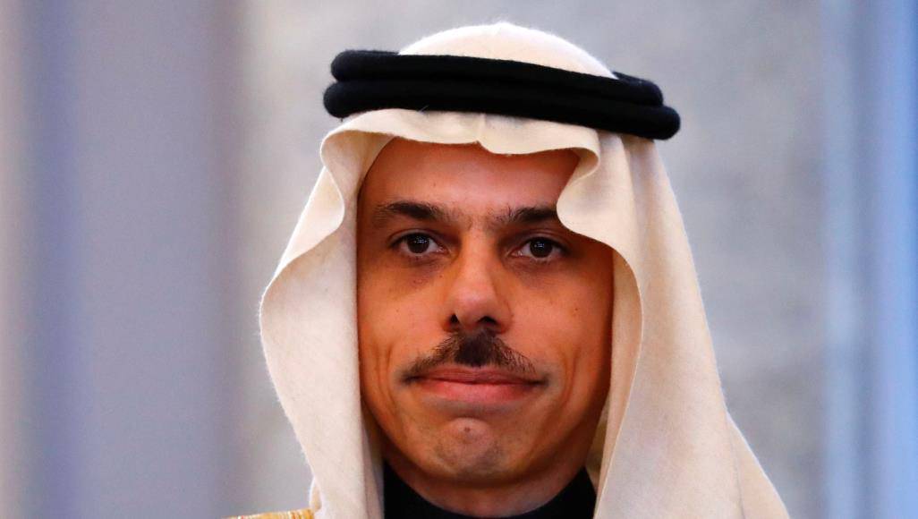 حالة غضب بسبب تبرير وزير الخارجية السعودية اعتقال “لجين الهذلول”