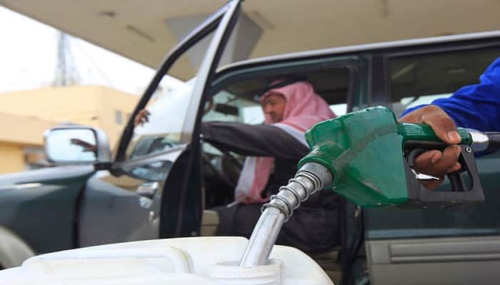 تصدر وسم #خفضوا_البنزين بالسعودية بعد رفع أسعاره مرة أخرى