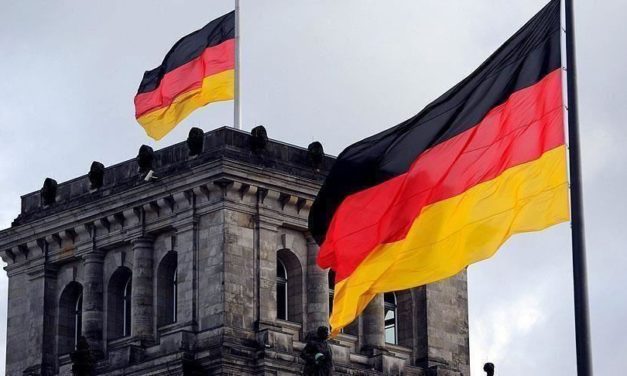 رغم انتقادات “الجبير”.. ألمانيا تمدد حظر تصدير الأسلحة للسعودية