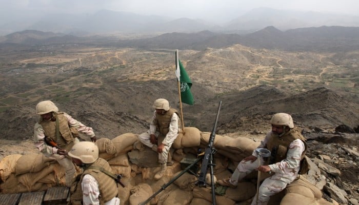 تقرير “سري” إماراتي يكشف محاربة أبو ظبي للتحالف في اليمن