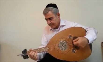 مغازلة “غنائية” لمطرب يهودي للسعوديين بأغنية عن مكة!