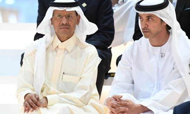 رويترز: الإمارات خرجت من عباءة السعودية في “أوبك”