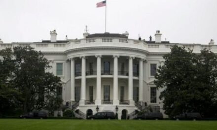 البيت الأبيض يشدد على نشر تقرير “خاشقجي” والإفراج عن المعتقلين بالسعودية