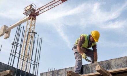 بلومبرج: إلغاء نظام الكفالة بالسعودية فرض قيودًا قاسية على العمالة الأجنبية
