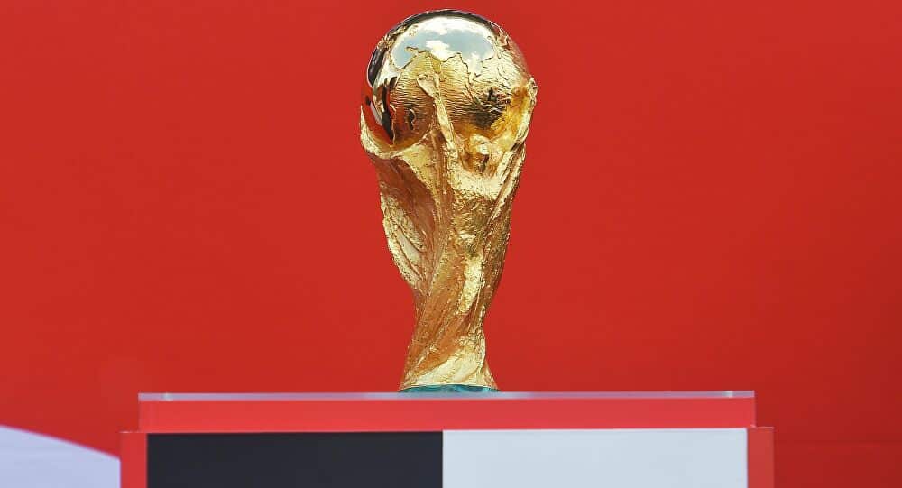 مجلة إيطالية تكشف الخطة السعودية السرية لشراء كأس العالم 2030
