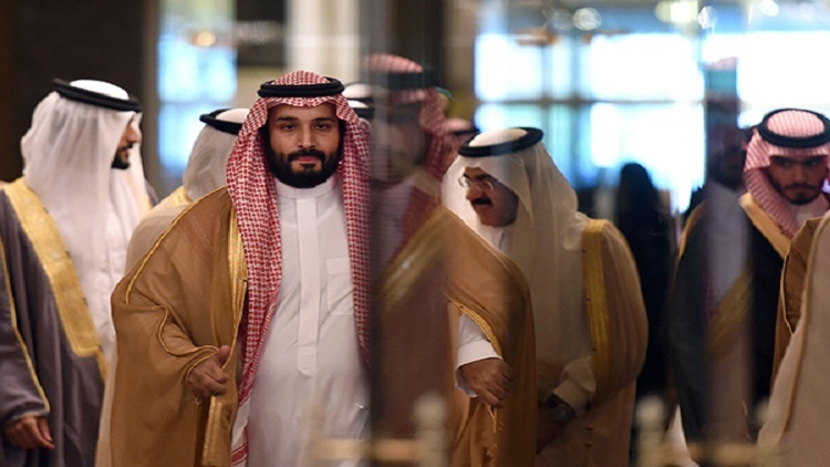 “وول ستريت”: أمراء سعوديون باعوا أصولهم بالخارج خوفًا من “ابن سلمان”